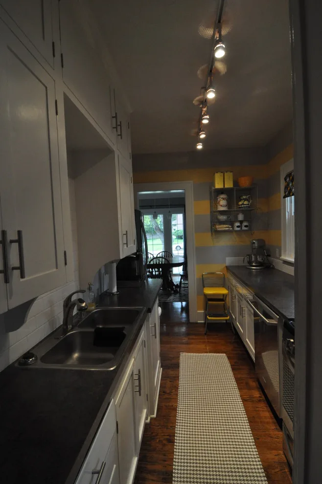 Designing Room in Kitchen Renovation by Gotcha Covered - Photo 7