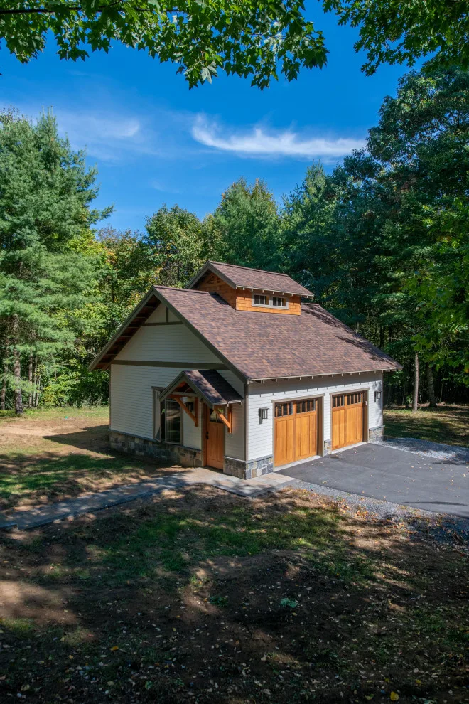 Coach House by Capital Construction Inc - Photo 3