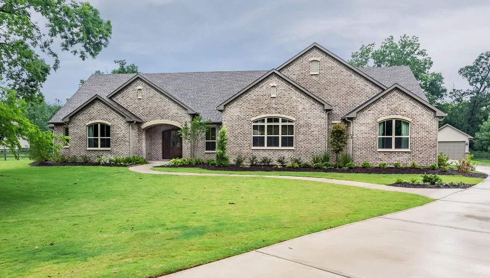 Outdoor Imagery by Arrow Custom Homes, Inc. - Photo 11