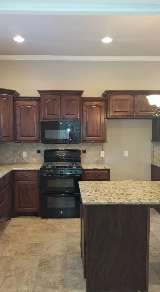 Bespoke Classic Kitchens by Roten Homes, Inc. - Photo 3