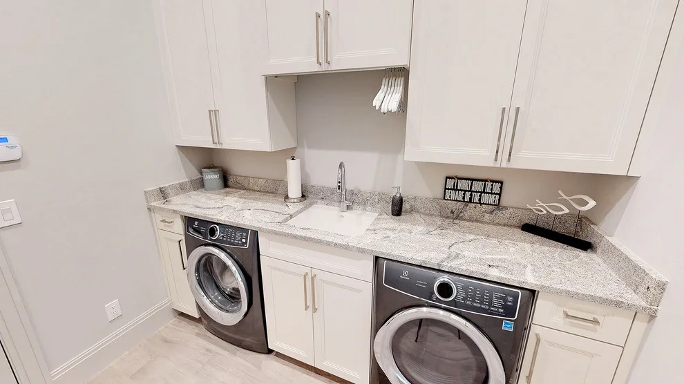 Frank R Jenkins Custom Homes, LLC - Photo 9