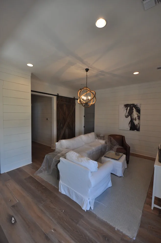 Coastal-Themed - Biltmore Parade Home by Braniff Construction - Photo 8