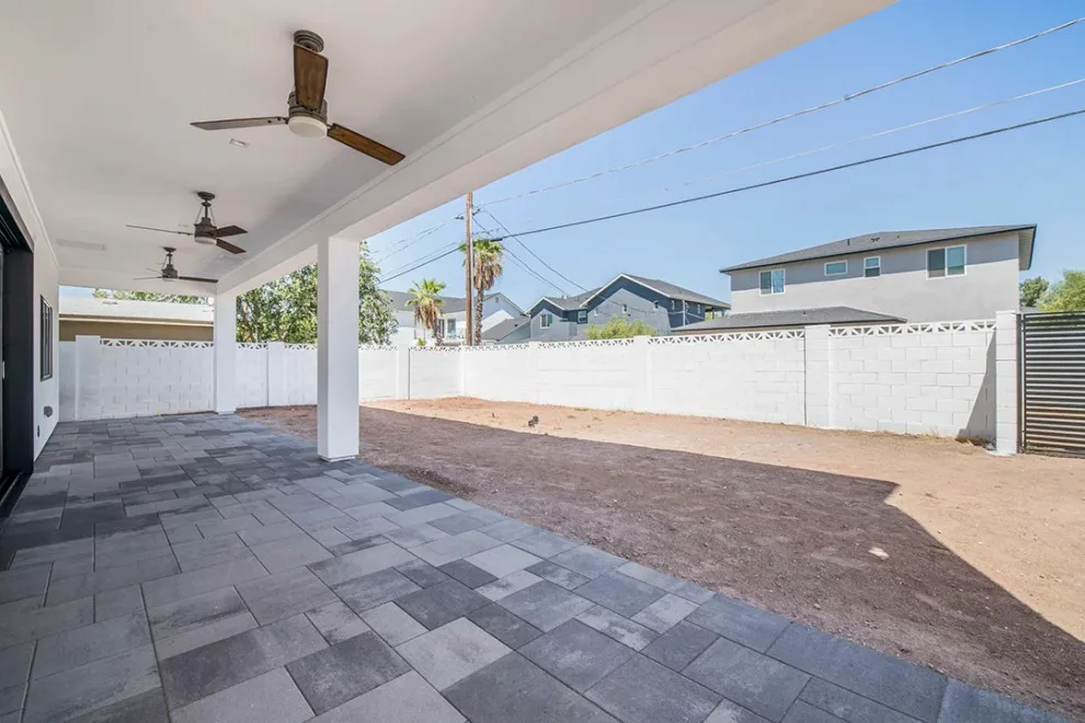 Phoenix Custom Home by Ruiz & Nicholson Construction, LLC - Photo 10