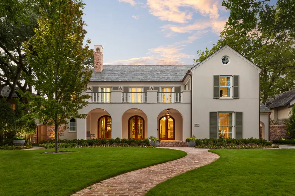 Cozy Traditional in Park Cities by Hawkins-Welwood Homes - Photo 17
