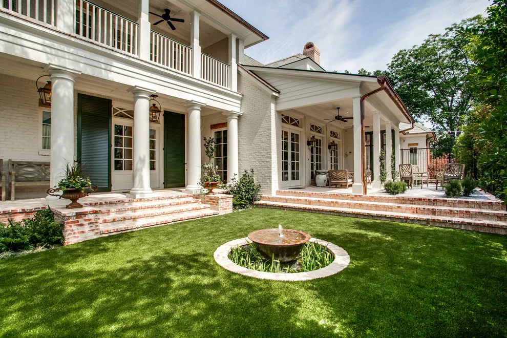 Southern Charm in Park Cities Residence by Hawkins-Welwood Homes - Photo 4