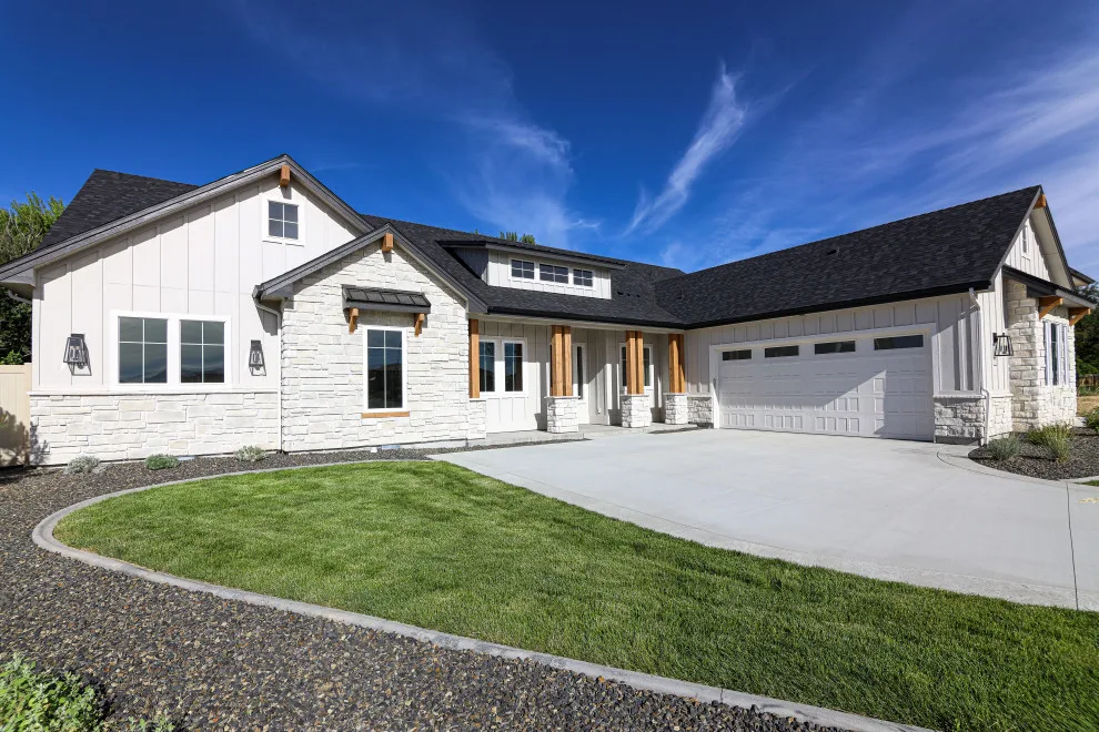 Patterson - Stags Crossing August 1 by Highland Homes LLC - Photo 30