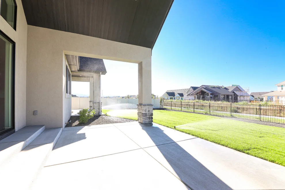 Patterson - Stags Crossing 28/1 by Highland Homes LLC - Photo 11