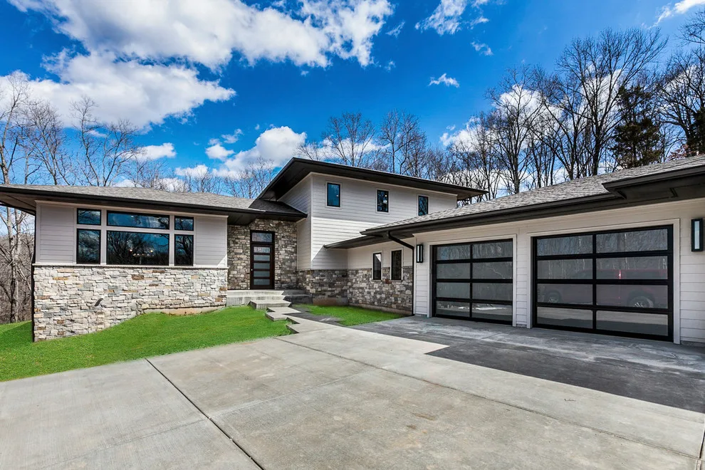 Prize-Winning Contemporary Custom Residence by Hibbs Luxury Homes - St Louis, MO - Photo 6
