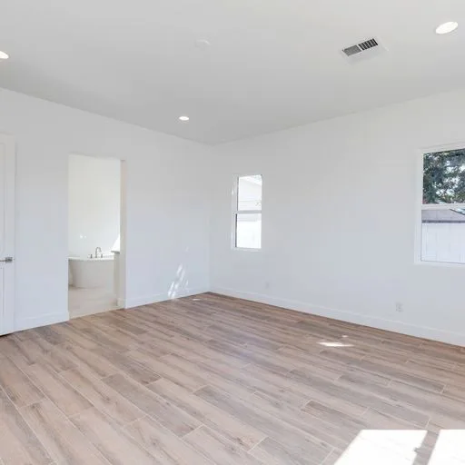 Custom 5-Bedroom, 4-Bath Home in Phoenix, AZ by GBC Homes - Photo 37