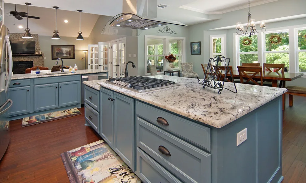 Pine Forest Residence by Mike Blake Custom Homes - Photo 18