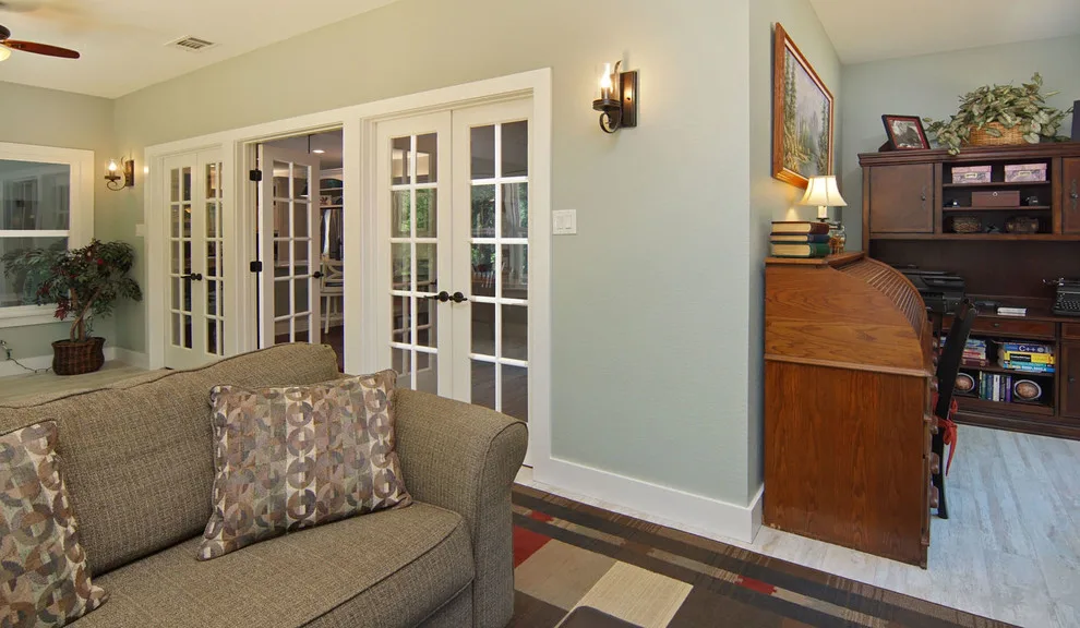 Pine Forest Residence by Mike Blake Custom Homes - Photo 23