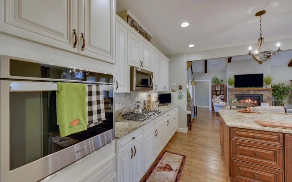Project DG1015 Plan by Southernwood Homes - Photo 8