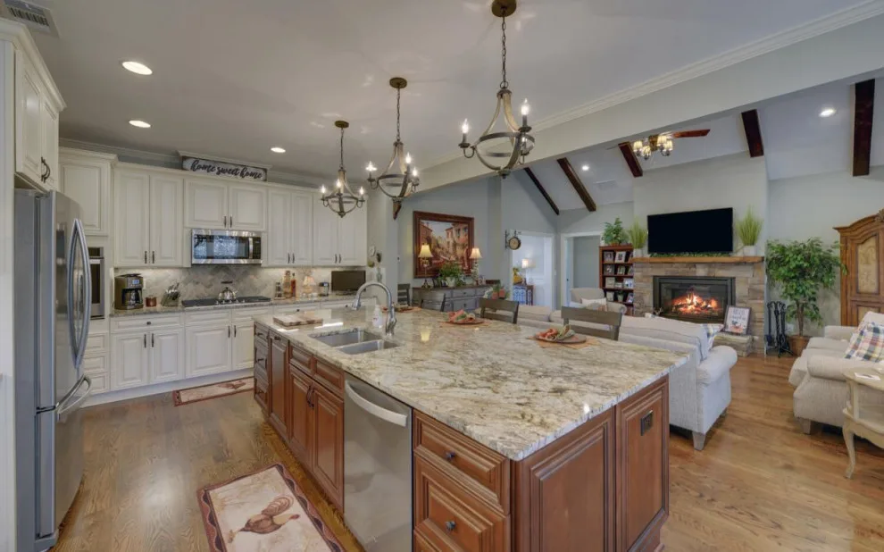 Project DG1015 Plan by Southernwood Homes - Photo 17