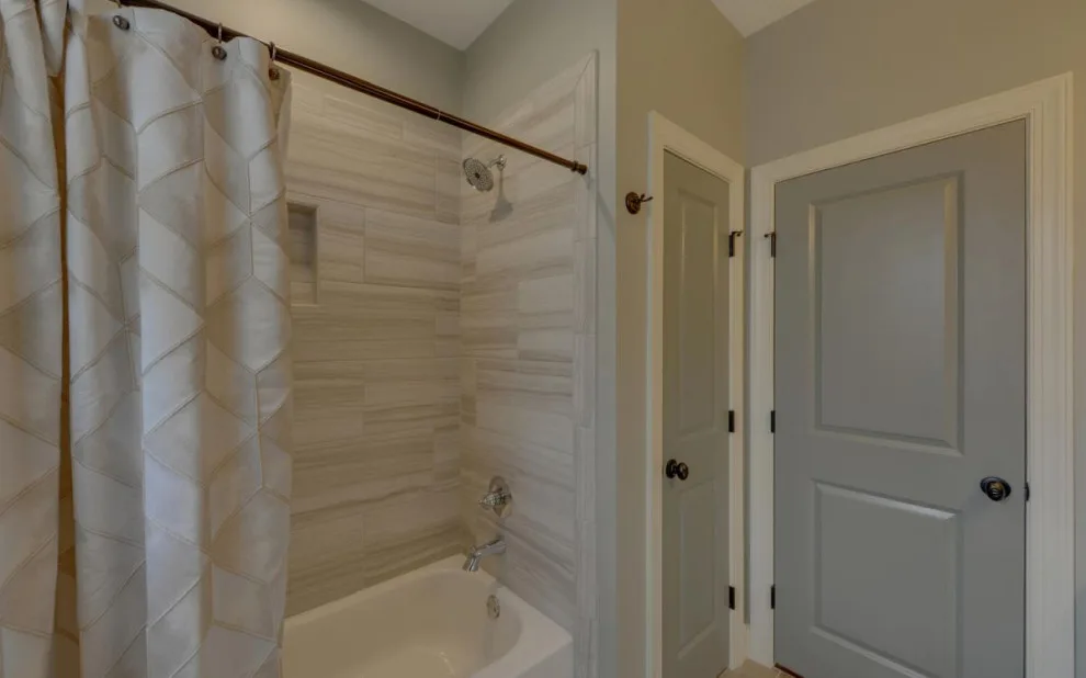 Project DG1015 Plan by Southernwood Homes - Photo 53