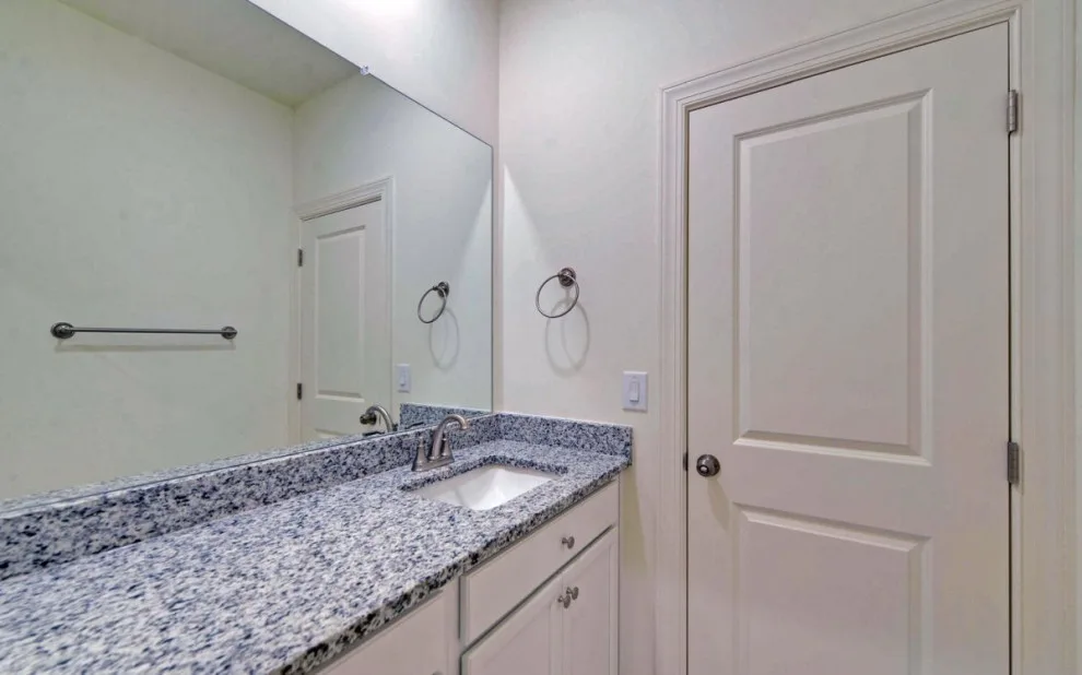 Project SW1040 Plan by Southernwood Homes - Photo 14