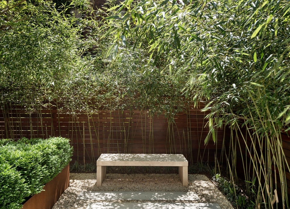 Manhattan Townhouse Garden by Landstylist: Landscape Design Ideas, Curated. - Photo 3