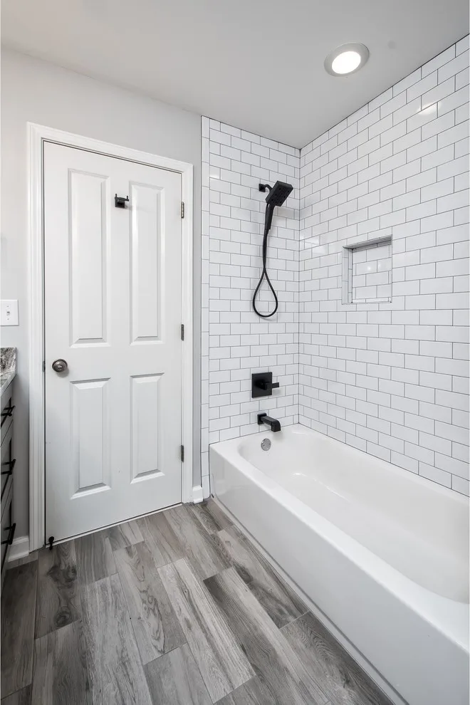 River Tree Homes LLC - Photo 6