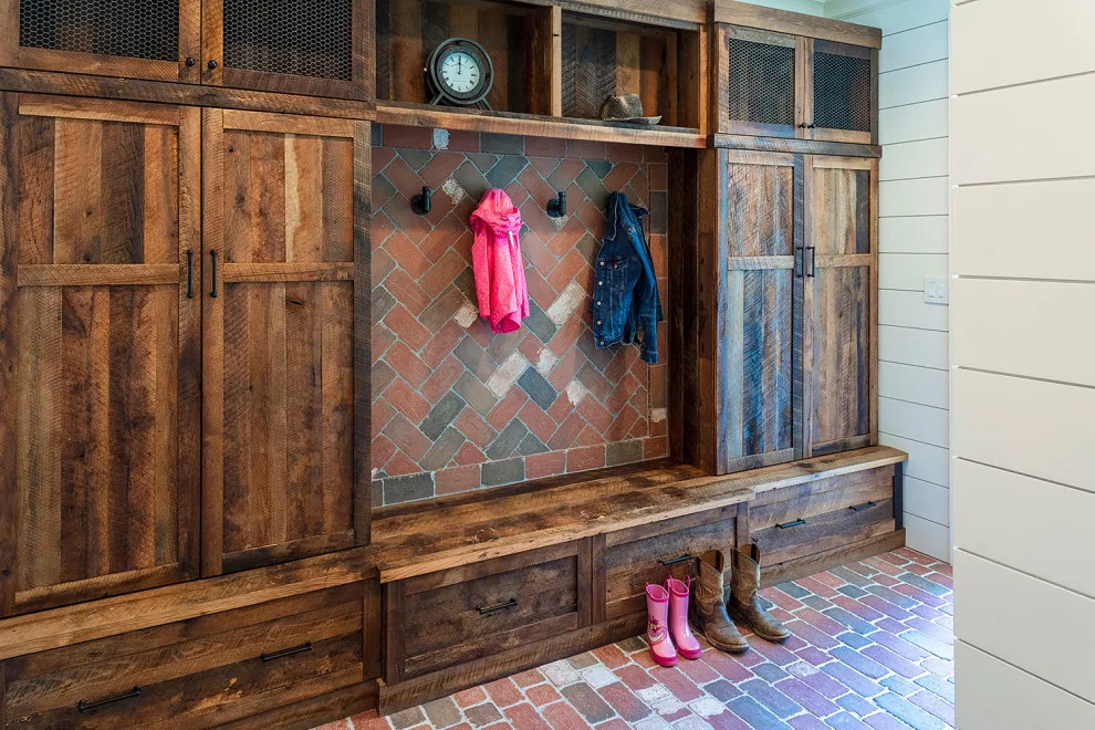 Lakeside Rustic Farmhouse by Mueller Homes Inc - Photo 28