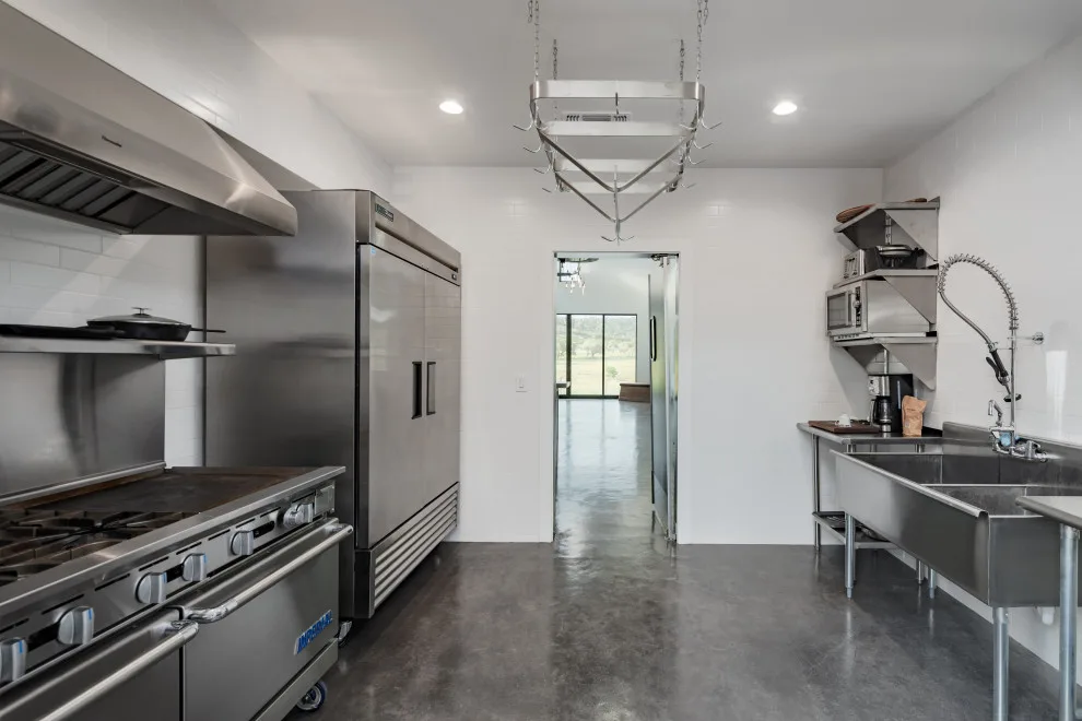 DeSilva Ranch by Blue Horse Building & Design - Photo 2