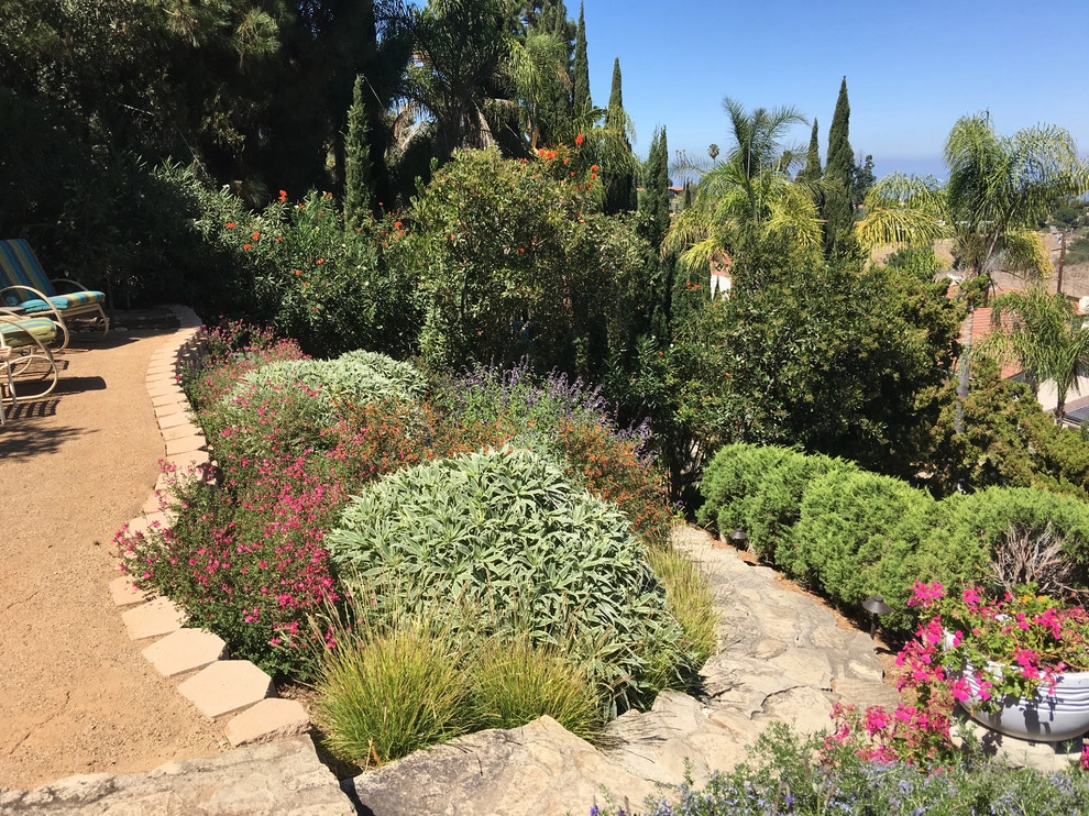 Lauri Burrier Garden Design Inc. - Photo 11