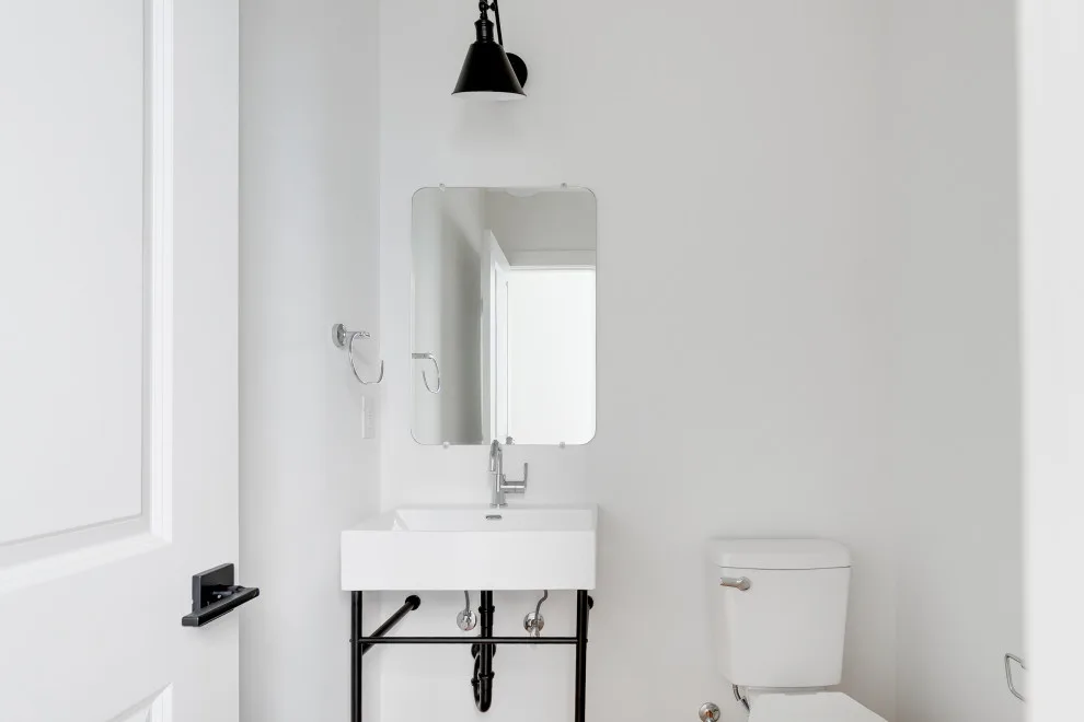 Elegant Minimalism | Richmond Duplex by Keel Custom Homes - Photo 4