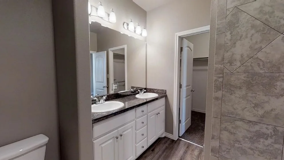 Regency Era - 1719-1799 by Roten Homes, Inc. - Photo 4