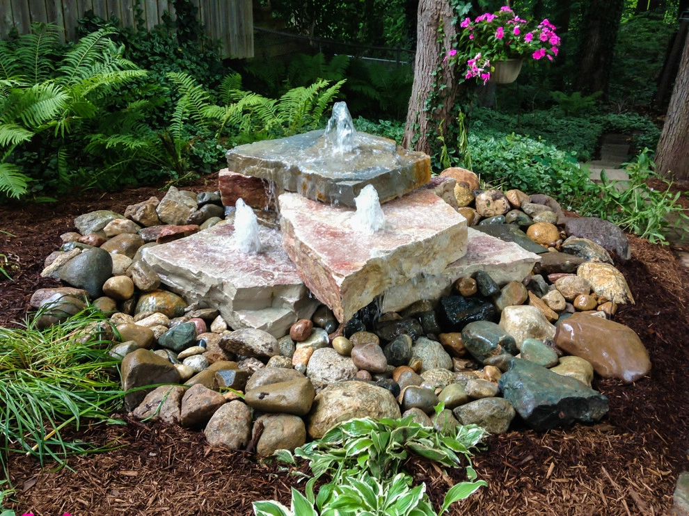 Lawns Of Distinction - Photo 8