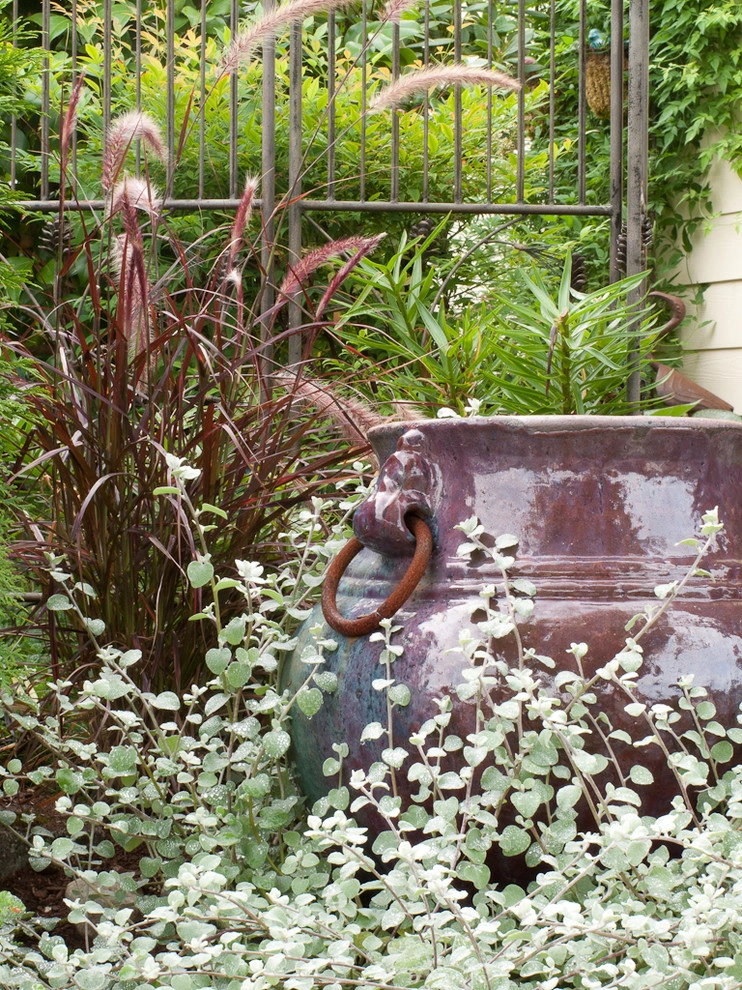 Purple and silver border by Le Jardinet - Photo 9