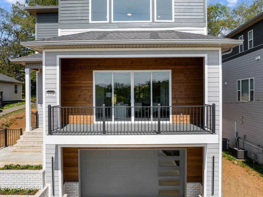 Riverside Drive by Master Plan Builders And Design LLC - Photo 9
