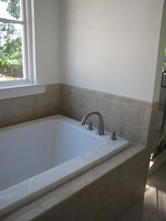 Rosewood Bespoke Residence by Mahn Custom Homes And Renovations - Photo 5