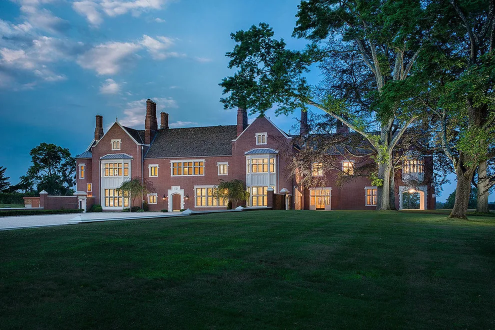 Hilltop Manor by Hobbs INC - Photo 7