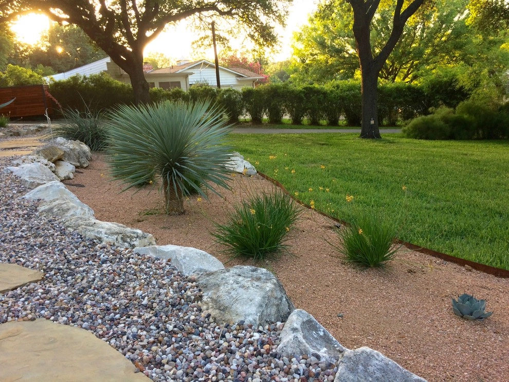 Moore Residence by Leifeste Landscape Design - Photo 2