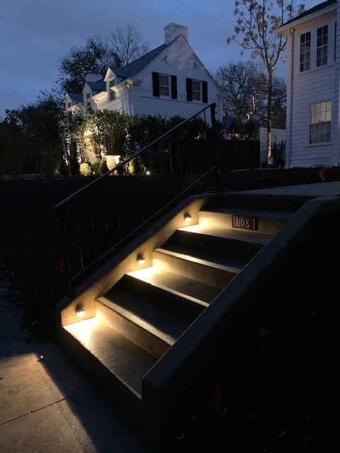 Graybill Landscape Lighting by Leifeste Landscape Design - Photo 2