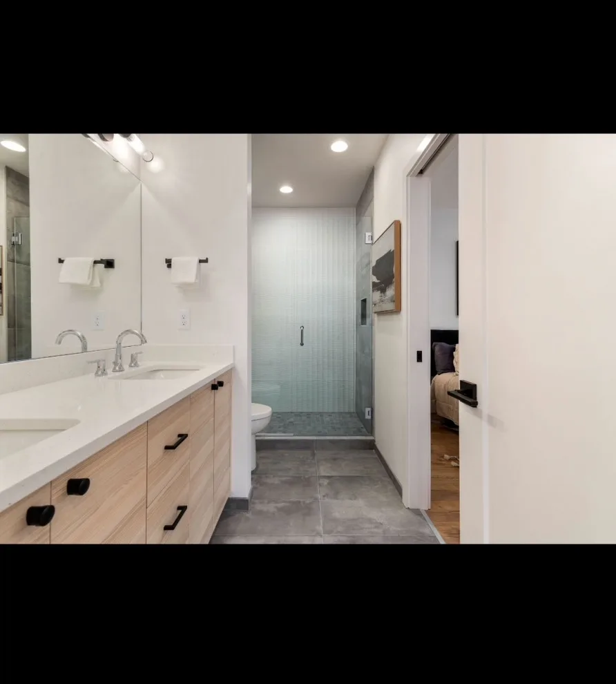 Seattle Custom Contractors - Photo 12