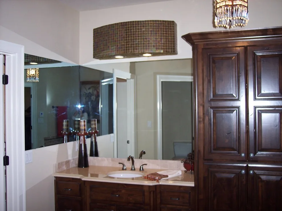 Exhibit Residence by Denton Contractors LLC. - Photo 9