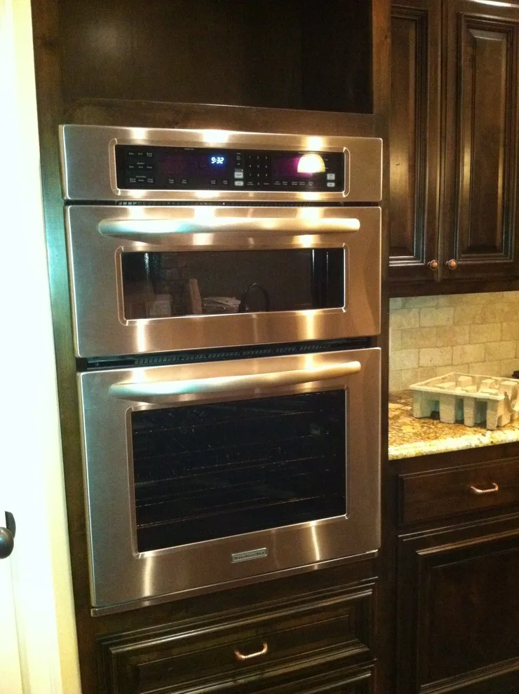 Exhibit Residence by Denton Contractors LLC. - Photo 30