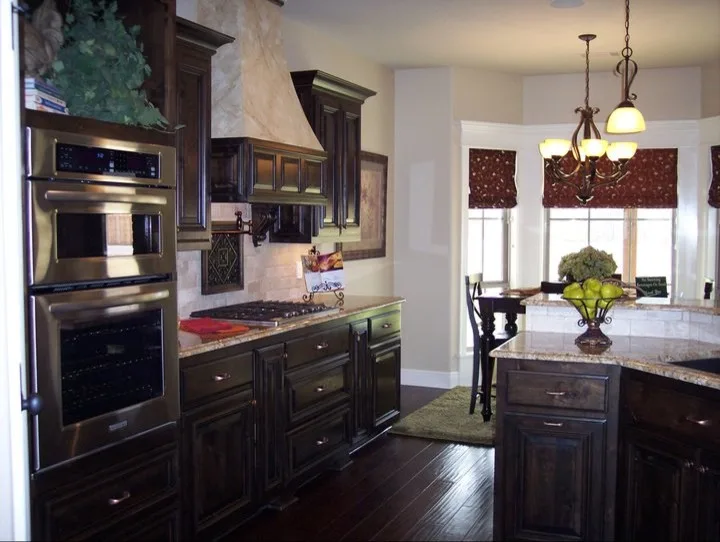 Exhibit Residence by Denton Contractors LLC. - Photo 15