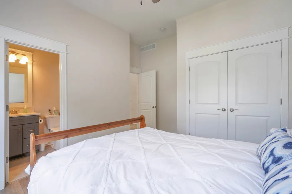 South Haven Holiday Rental by North Cove Builders - Photo 22