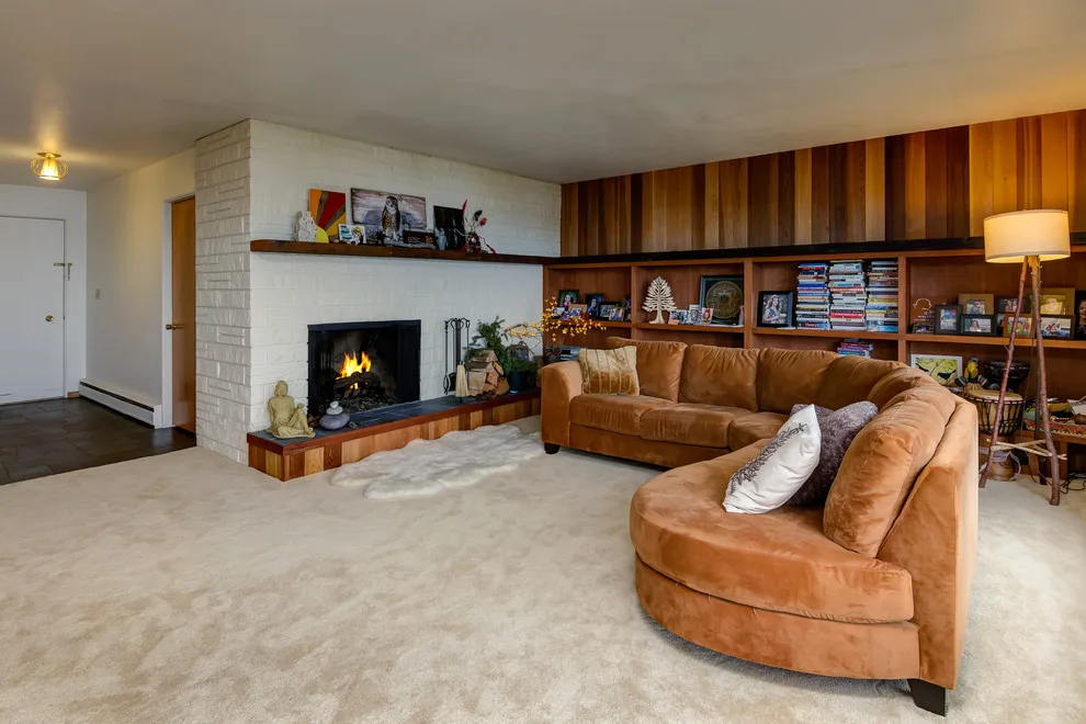 South Hill Modern Interior Design by Bellingham Bay Builders - Photo 6