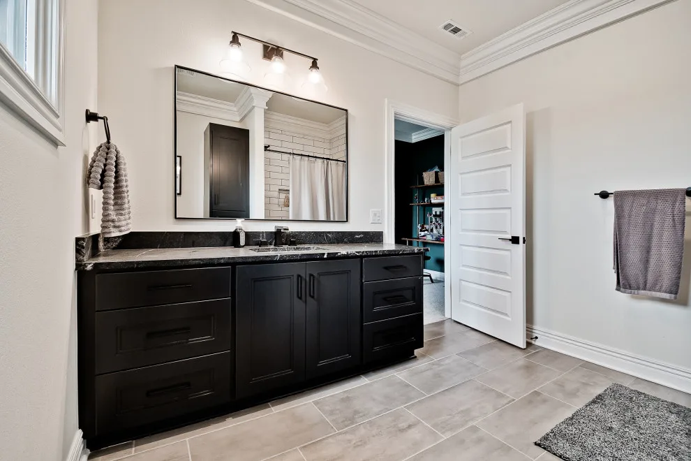 Southgate Estates Residence, 6300 square feet by Celtic Custom Homes - Photo 41