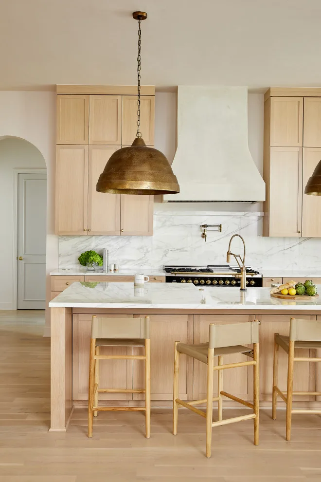 Modern Transitional Residence in Southlake by Hawkins-Welwood Homes - Photo 3