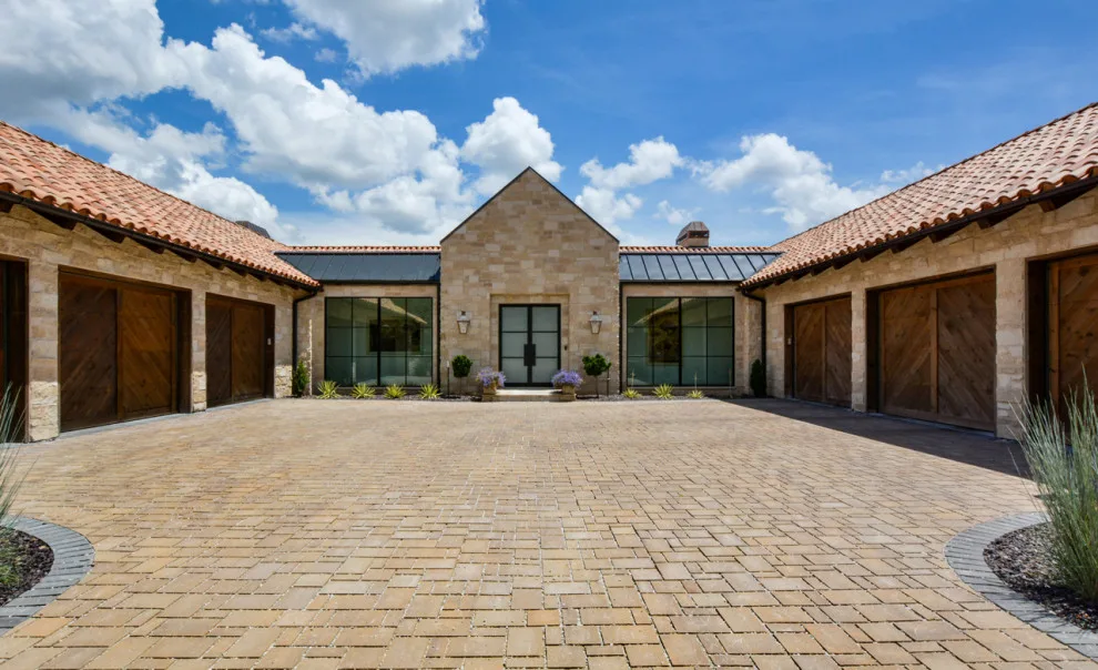 Springfield Bespoke Residence by Doug Pitts Construction - Photo 30