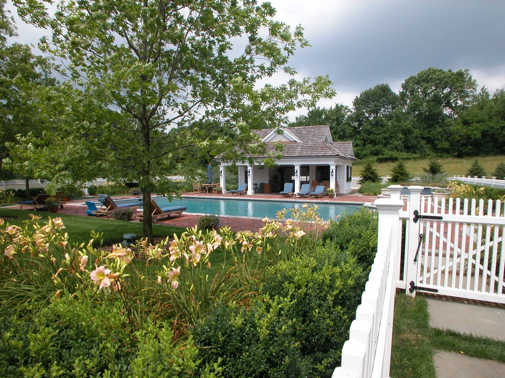 New estate home in the valley by Liquidscapes - Photo 20