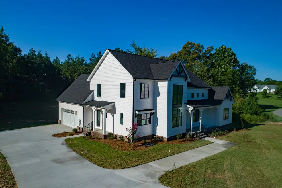 MC Homes - Photo 6