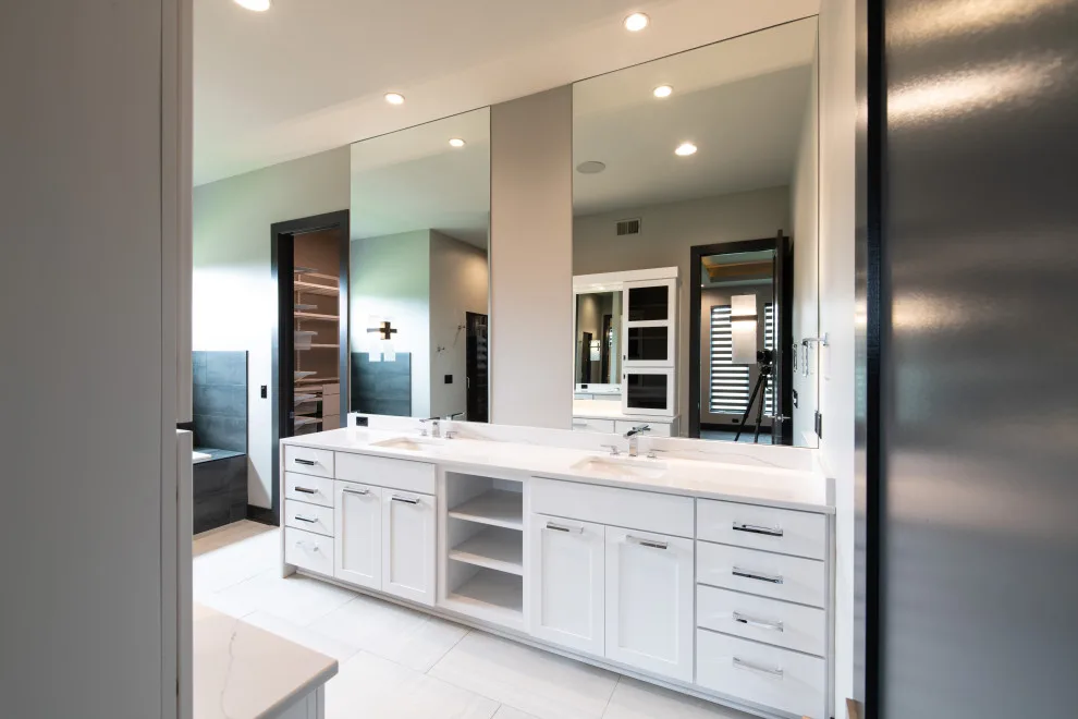 Modern Tailored Residence by Bloomfield Custom Homes - Photo 36