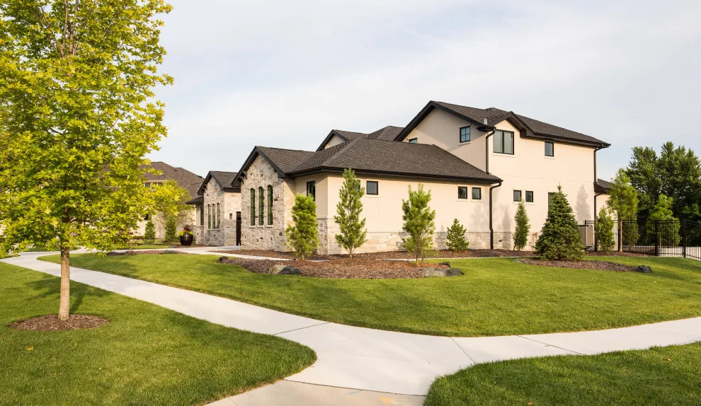 Contemporary and Transitional Bespoke Home by Bloomfield Custom Homes - Photo 34