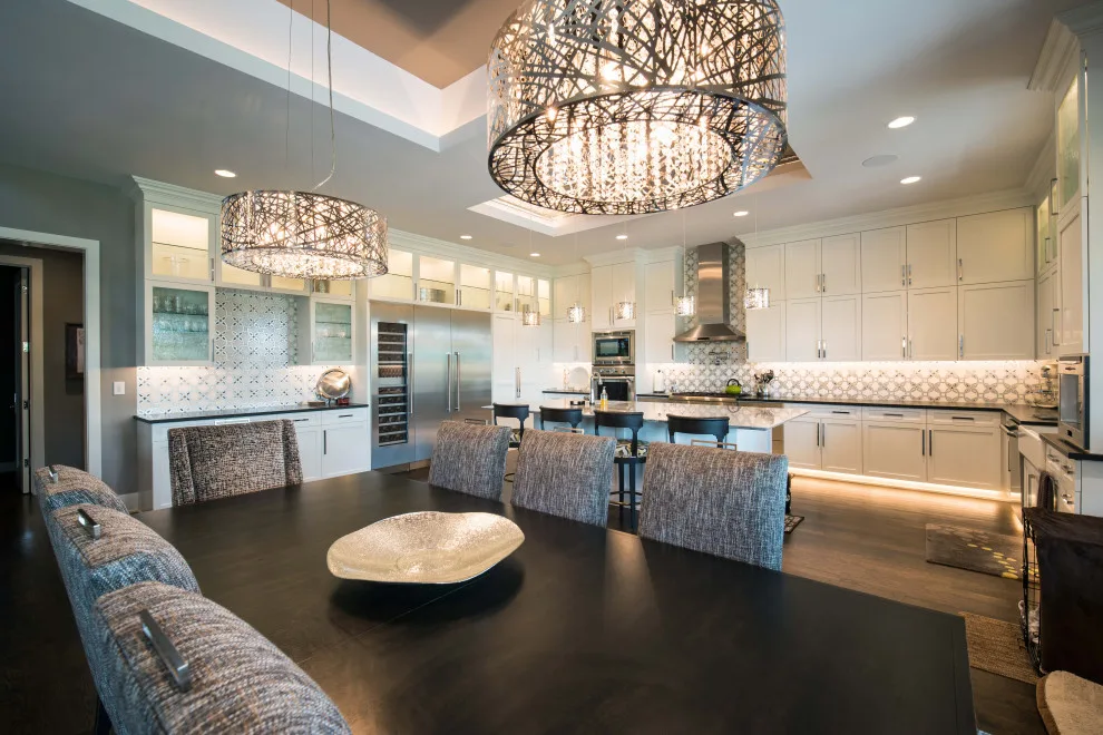Contemporary and Transitional Bespoke Home by Bloomfield Custom Homes - Photo 13