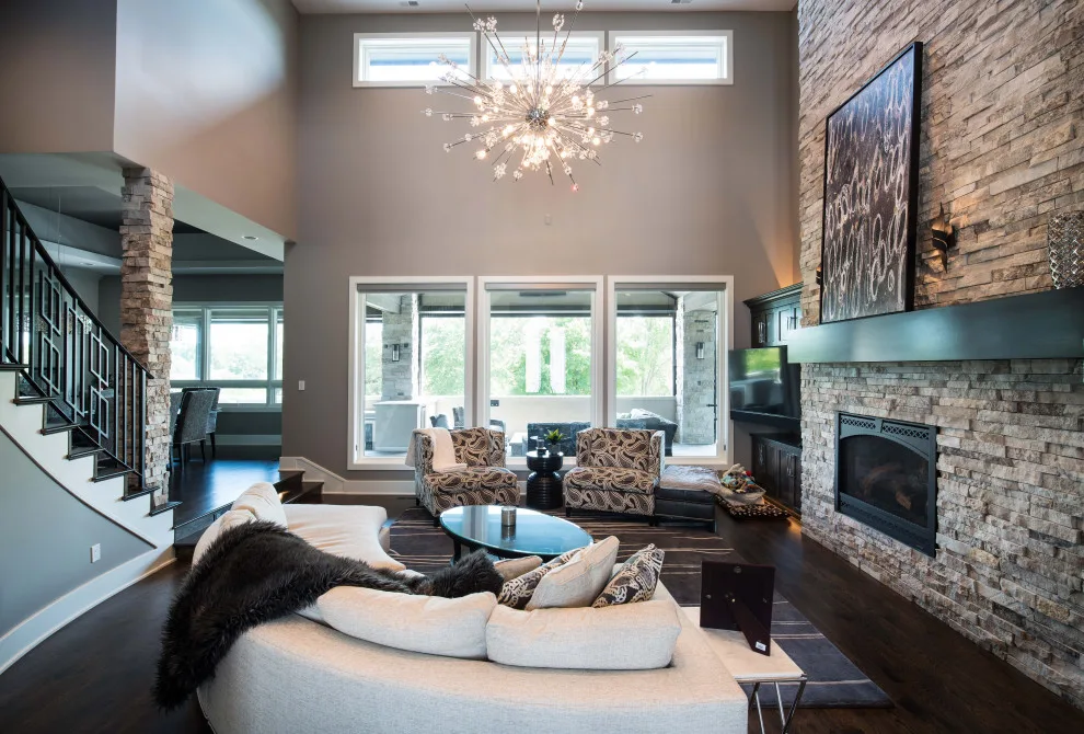 Contemporary and Transitional Bespoke Home by Bloomfield Custom Homes - Photo 6