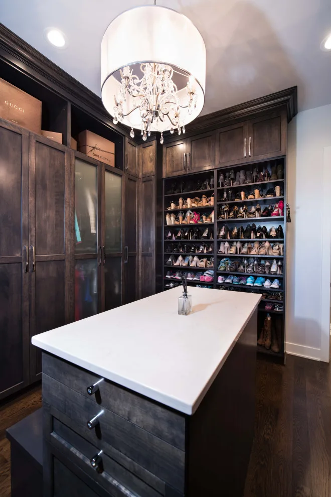 Contemporary and Transitional Bespoke Home by Bloomfield Custom Homes - Photo 52