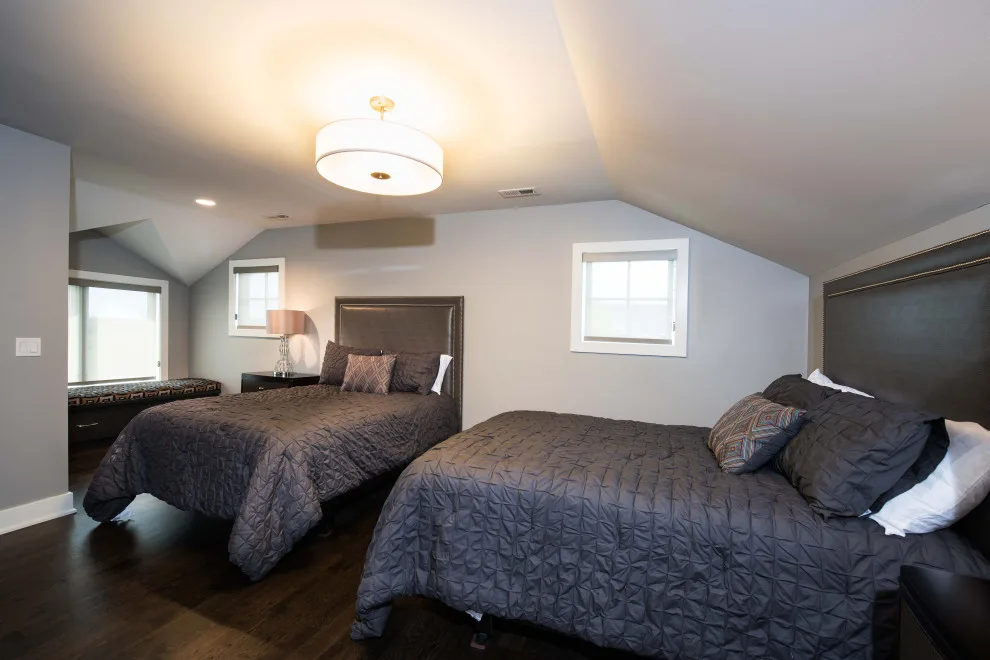 Contemporary and Transitional Bespoke Home by Bloomfield Custom Homes - Photo 44